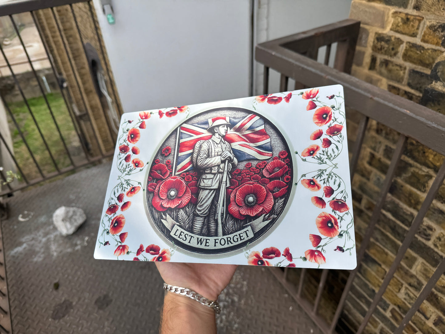 Lest We Forget 2D Metal Sign
